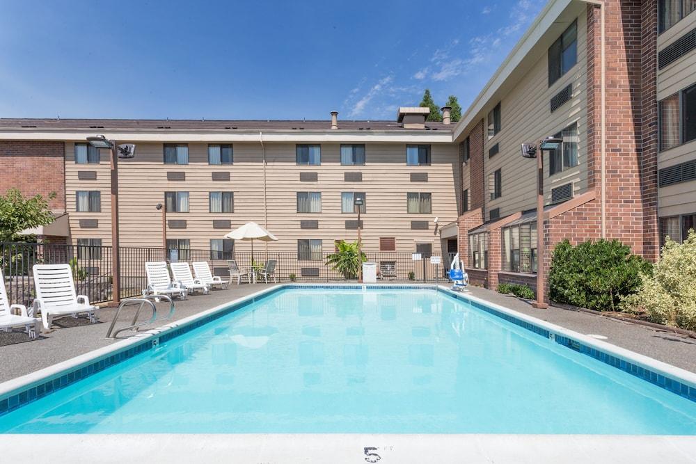Quality Inn & Suites Clackamas - Portland Exteriér fotografie