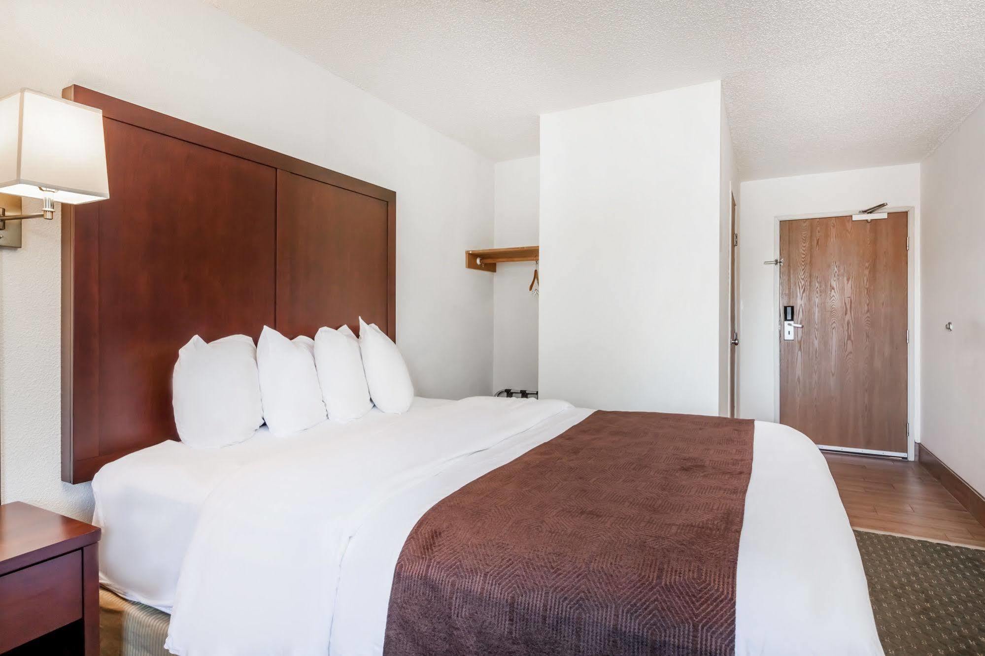 Quality Inn & Suites Clackamas - Portland Exteriér fotografie