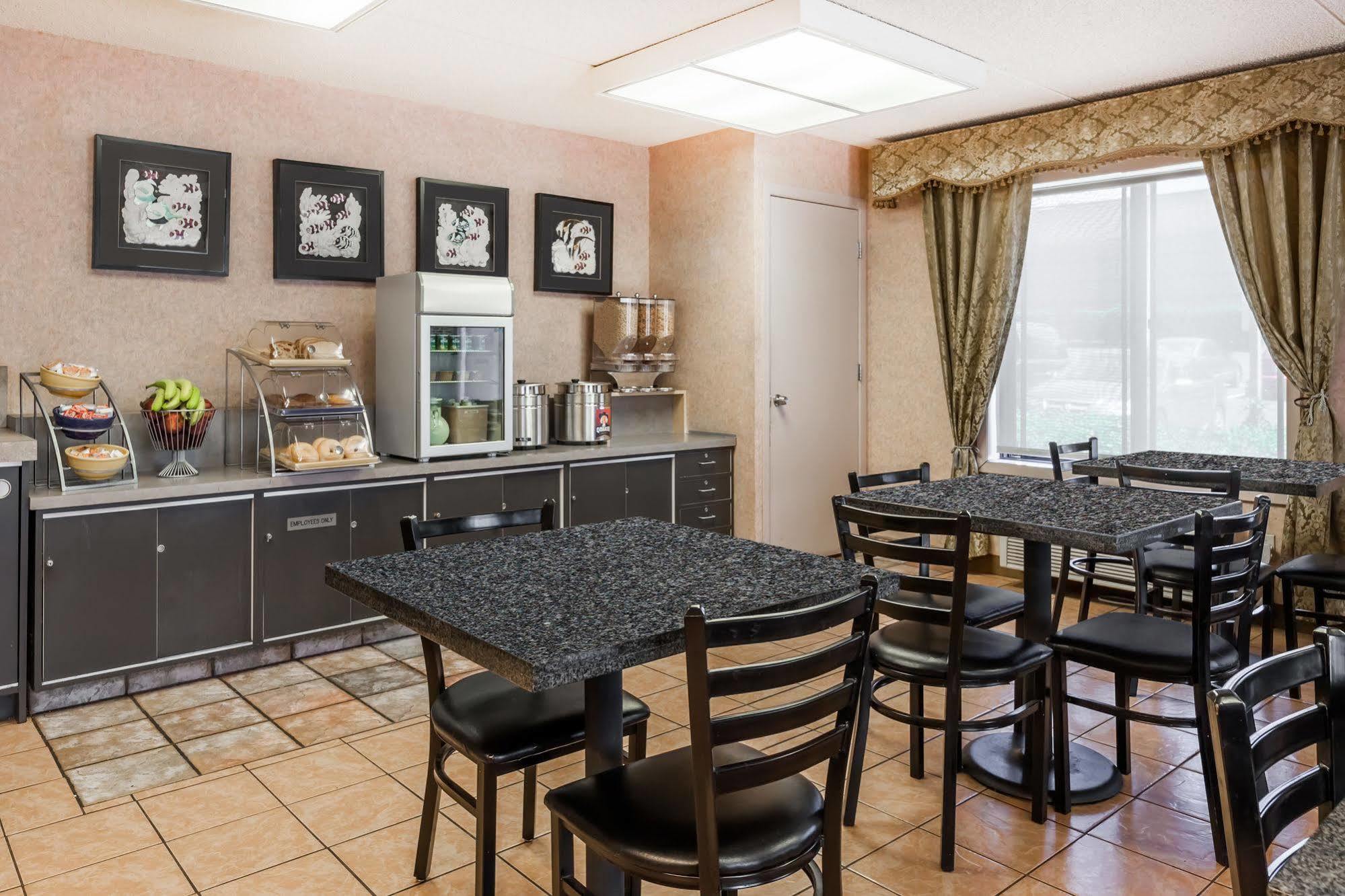 Quality Inn & Suites Clackamas - Portland Exteriér fotografie